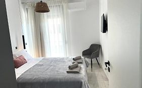 Athens White Apartments
